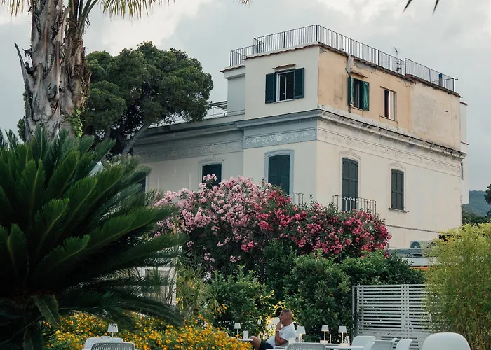 Relais Corte Degli Aragonesi 4*