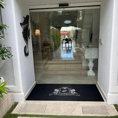 Отель Relais Corte Degli Aragonesi