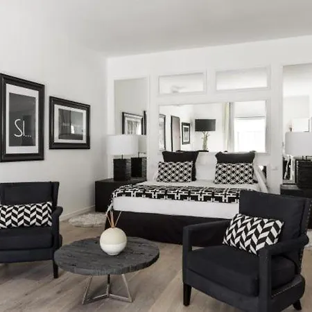 Relais Corte Degli Aragonesi מלון 4*