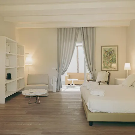 Relais Corte Degli Aragonesi מלון