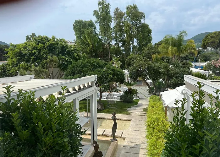 Relais Corte Degli Aragonesi Hotel